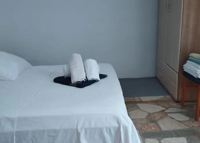 شقة 5023 For 4 Pers In *